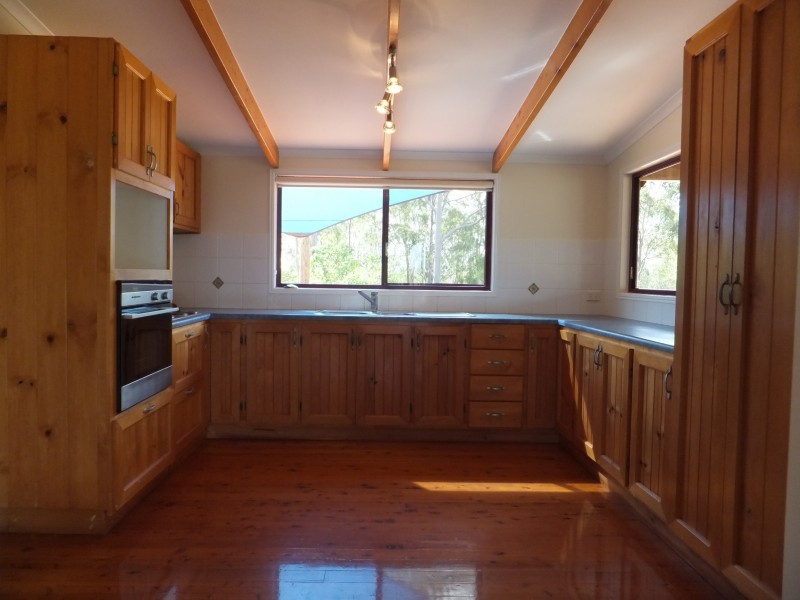 32 LAKEVIEW DRIVE, Apple Tree Creek QLD 4660