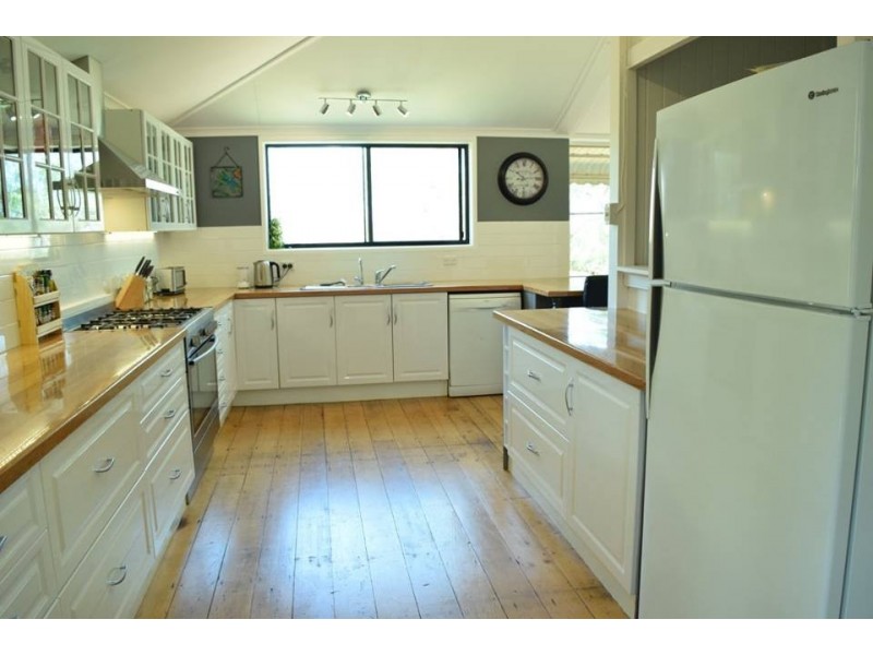 690 NORTH ISIS ROAD, North Isis QLD 4660
