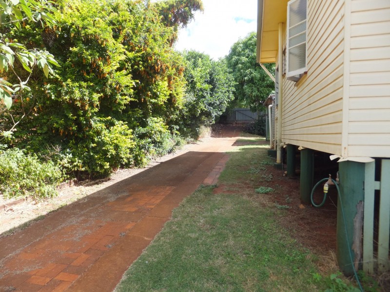 12 MCILWRAITH STREET, Childers QLD 4660