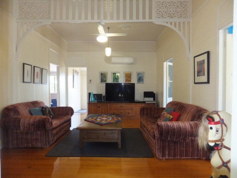 34 NORTH STREET, Childers QLD 4660