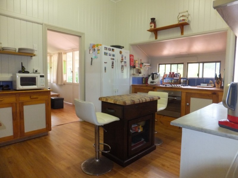 13 GAYDON STREET, Childers QLD 4660