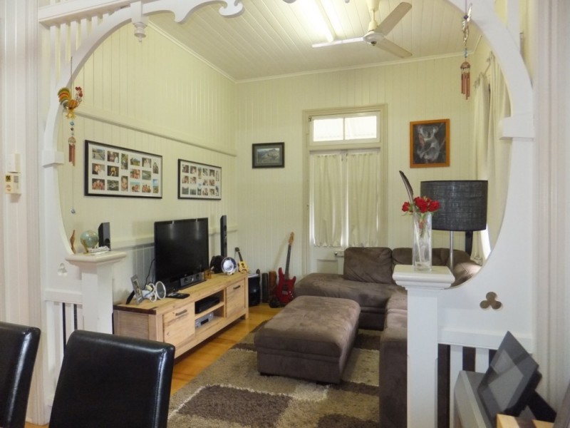 13 GAYDON STREET, Childers QLD 4660