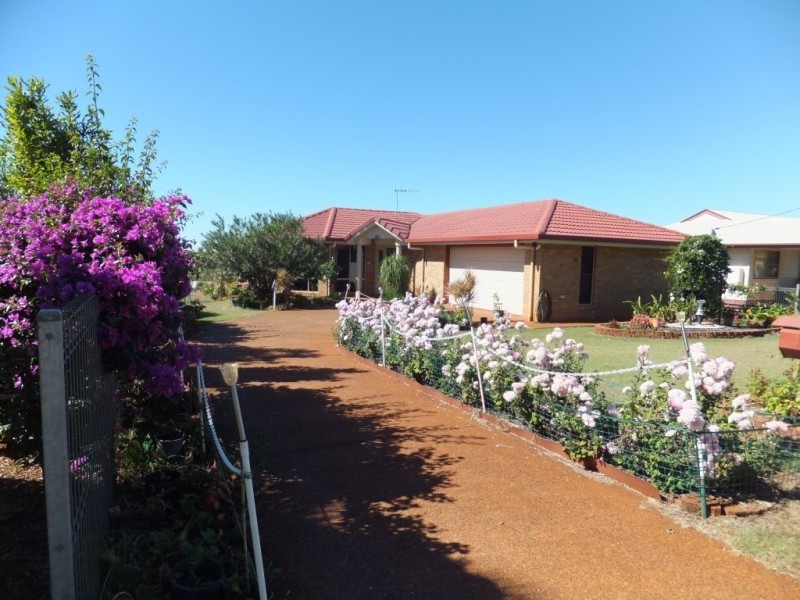33 BROADHURST STREET, Childers QLD 4660