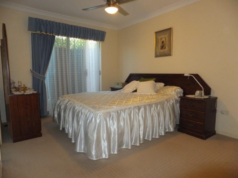 33 BROADHURST STREET, Childers QLD 4660