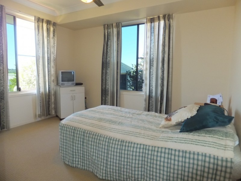 33 BROADHURST STREET, Childers QLD 4660