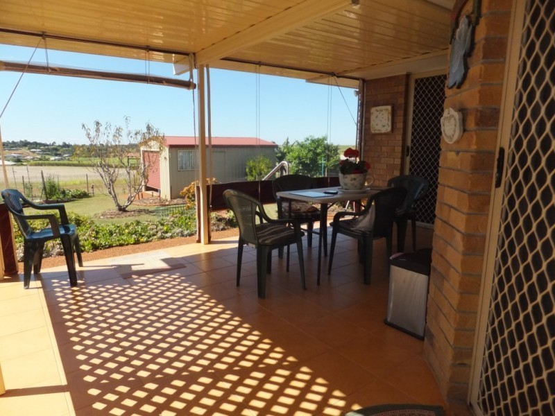 33 BROADHURST STREET, Childers QLD 4660