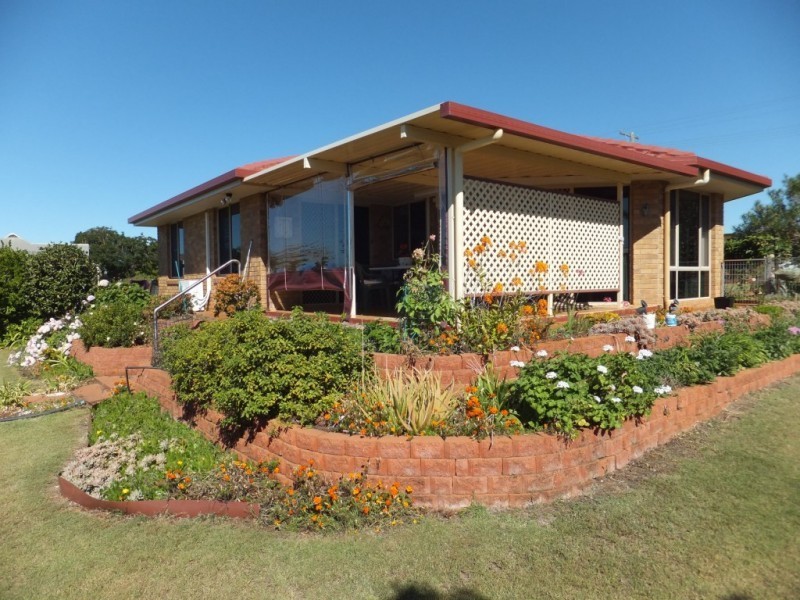 33 BROADHURST STREET, Childers QLD 4660