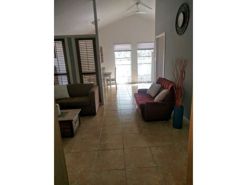 40 POWERS STREET, Buxton QLD 4660