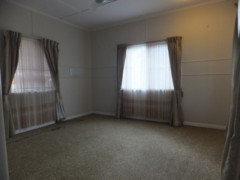 182 CHURCHILL STREET, Childers QLD 4660