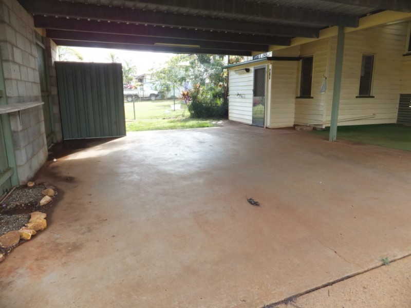 182 CHURCHILL STREET, Childers QLD 4660