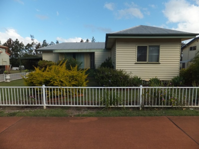 182 CHURCHILL STREET, Childers QLD 4660
