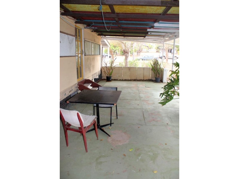 4 Boyd Street, Gayndah QLD 4625