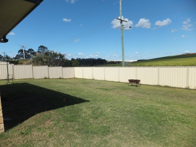27 PIONEER AVENUE, Childers QLD 4660