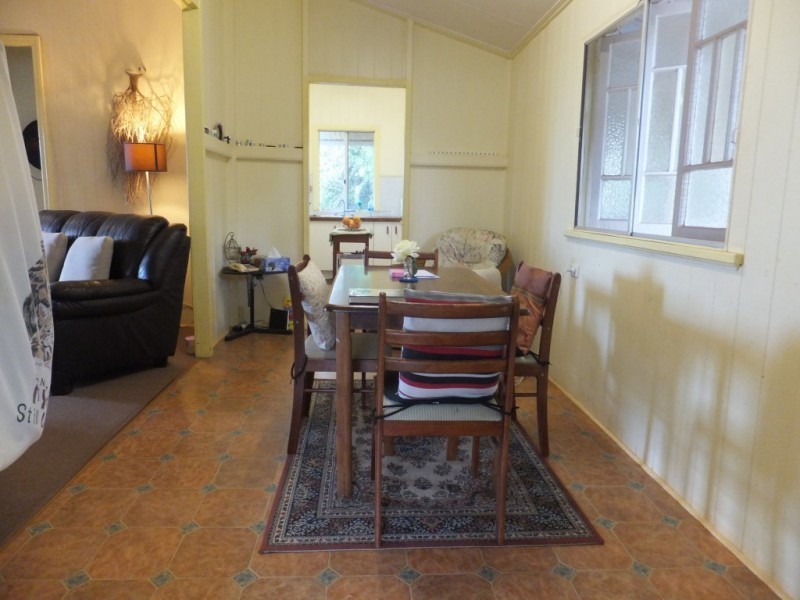 6 Queen Street, Childers QLD 4660