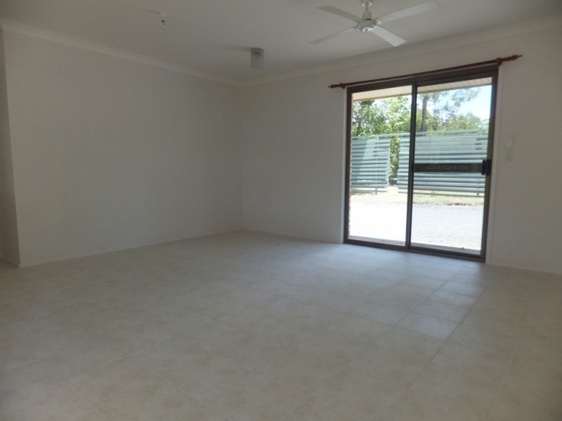 42-44 TYNDALL STREET, Apple Tree Creek QLD 4660