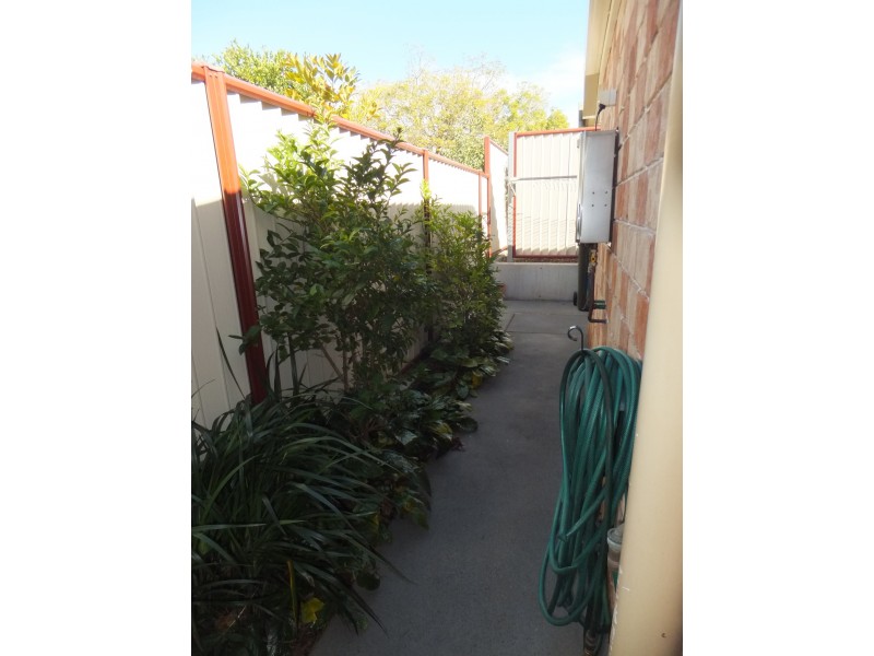 3/40 MACROSSAN STREET, Childers QLD 4660