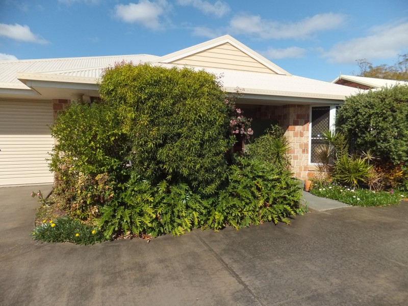 3/40 MACROSSAN STREET, Childers QLD 4660