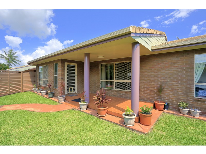 3/5 CEVN STREET, Childers QLD 4660
