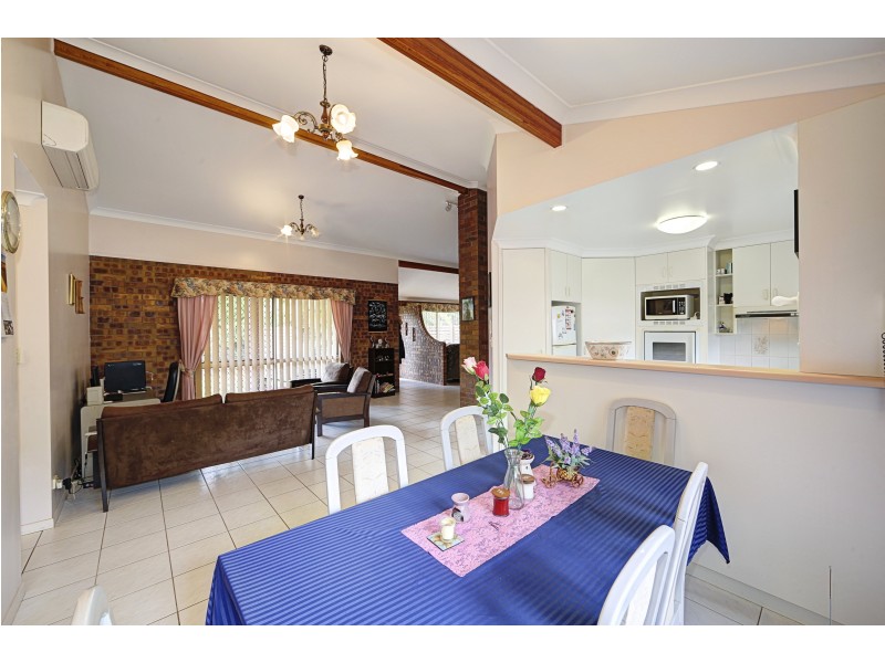 3/5 CEVN STREET, Childers QLD 4660