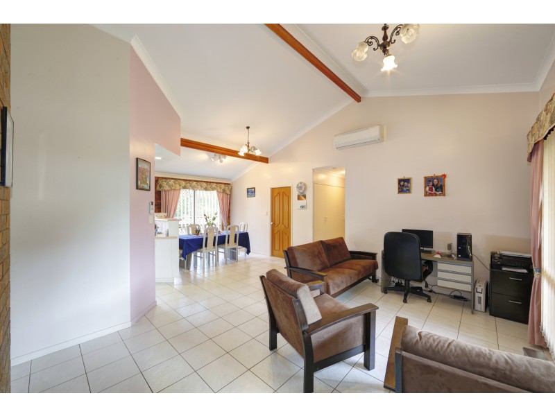 3/5 CEVN STREET, Childers QLD 4660