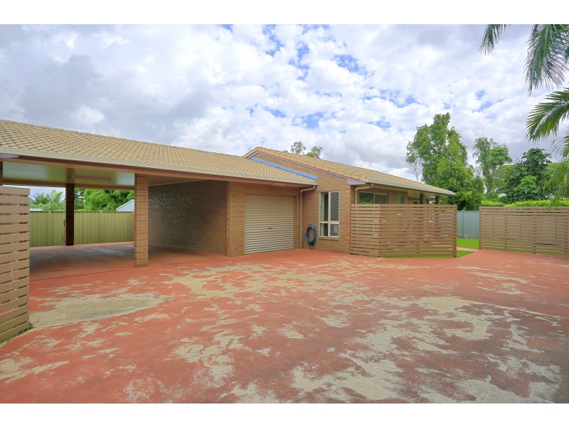 3/5 CEVN STREET, Childers QLD 4660