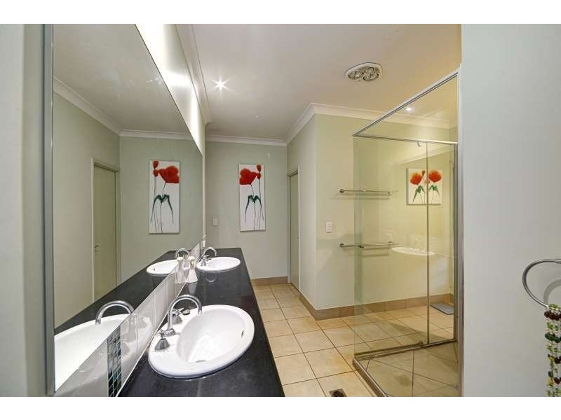 132 ABINGTON ROAD, Abington QLD 4660