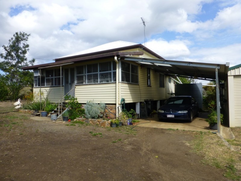42 BLUFF VIEW ROAD, Biggenden QLD 4621