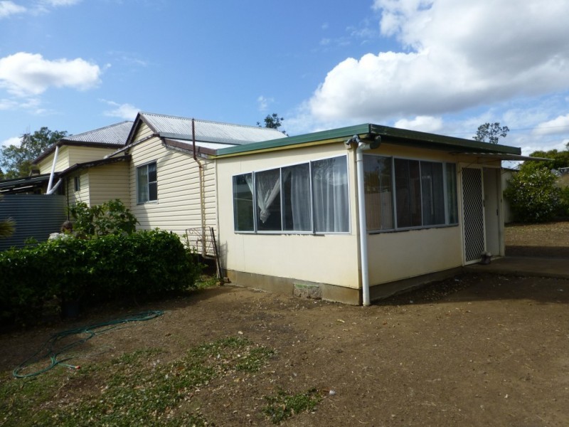 42 BLUFF VIEW ROAD, Biggenden QLD 4621
