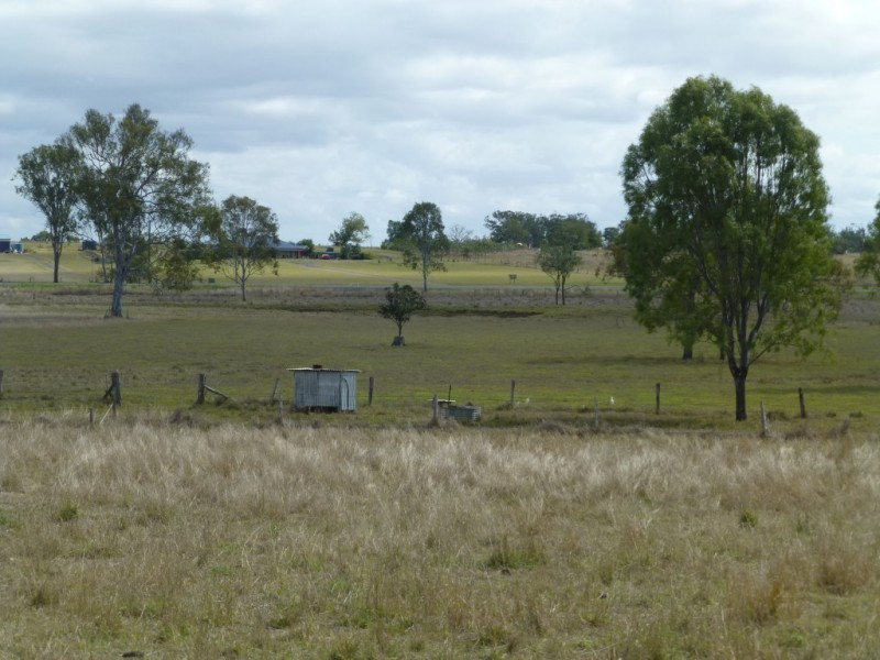 42 BLUFF VIEW ROAD, Biggenden QLD 4621