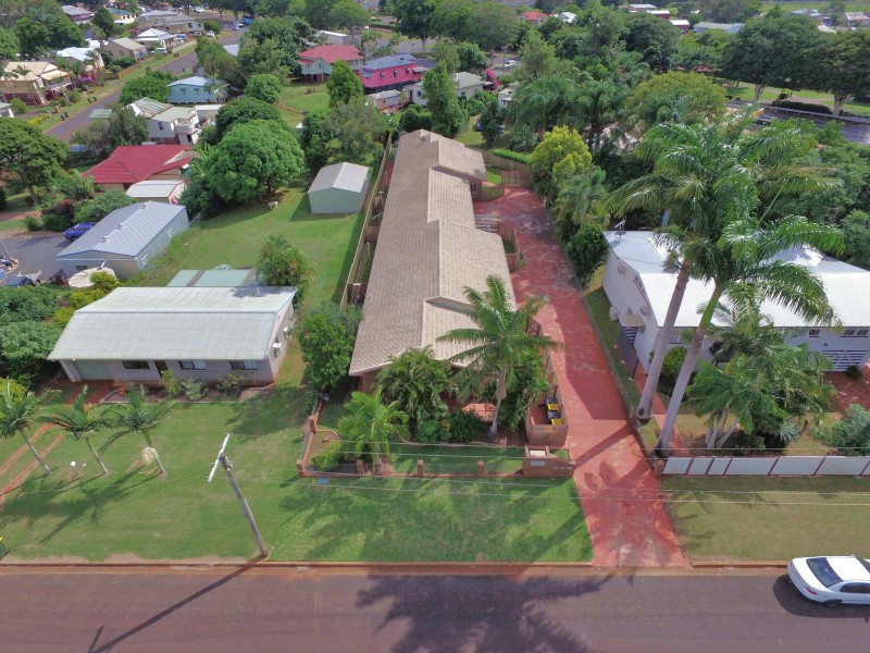 1/5 Cevn Street, Childers QLD 4660