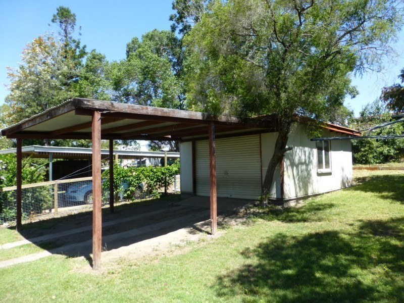 36 George Street, Biggenden QLD 4621