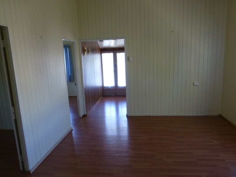 36 George Street, Biggenden QLD 4621