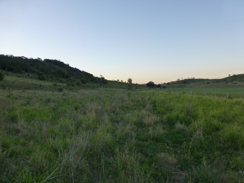 Coalstoun Lakes QLD 4621