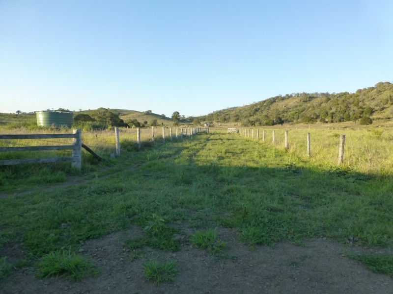 Coalstoun Lakes QLD 4621