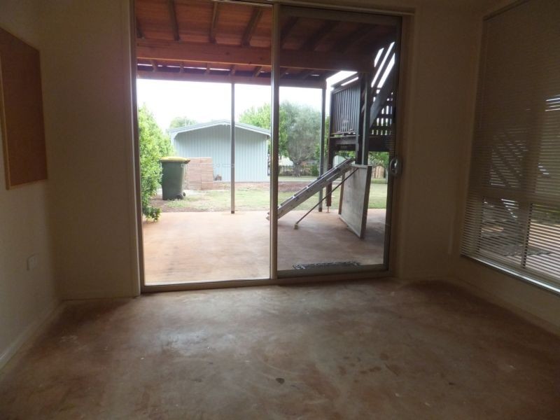 21 Hinkler Street, Childers QLD 4660
