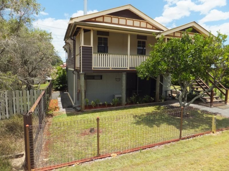 21 Hinkler Street, Childers QLD 4660