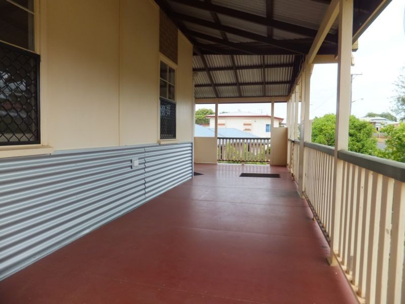 21 Hinkler Street, Childers QLD 4660