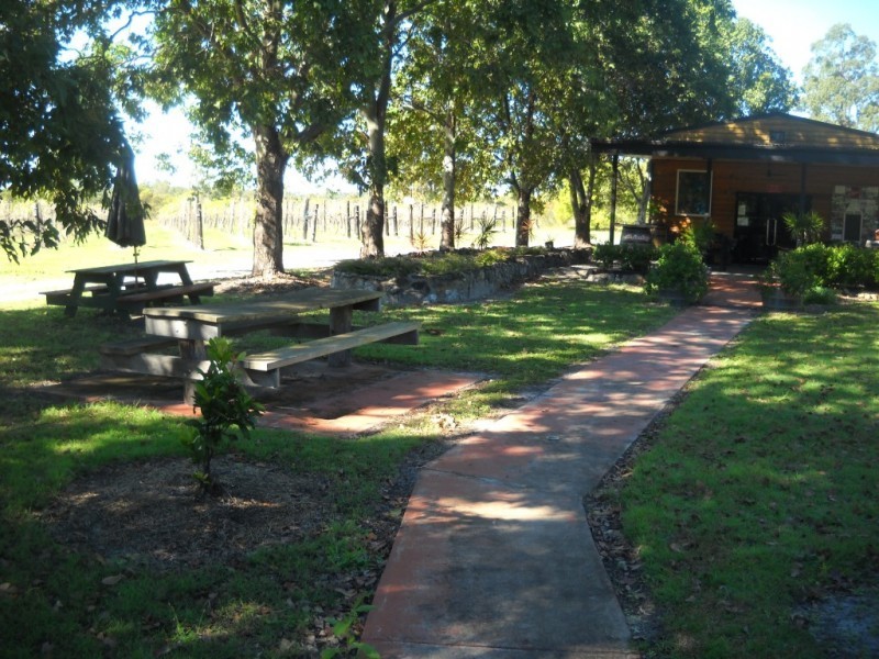 574 RAINBOWS ROAD, South Isis QLD 4660