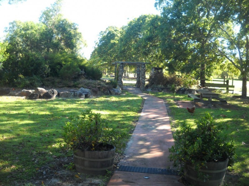 574 RAINBOWS ROAD, South Isis QLD 4660