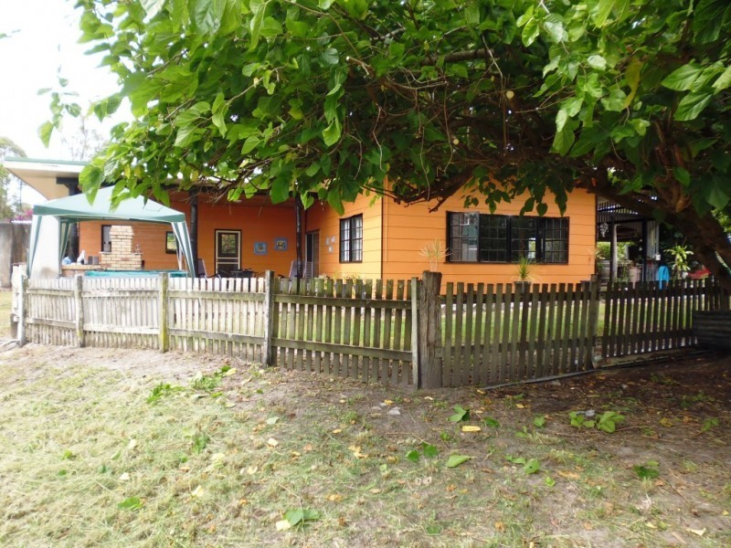 574 RAINBOWS ROAD, South Isis QLD 4660