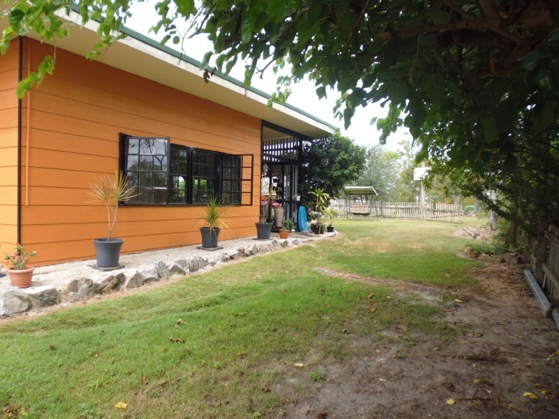 574 RAINBOWS ROAD, South Isis QLD 4660