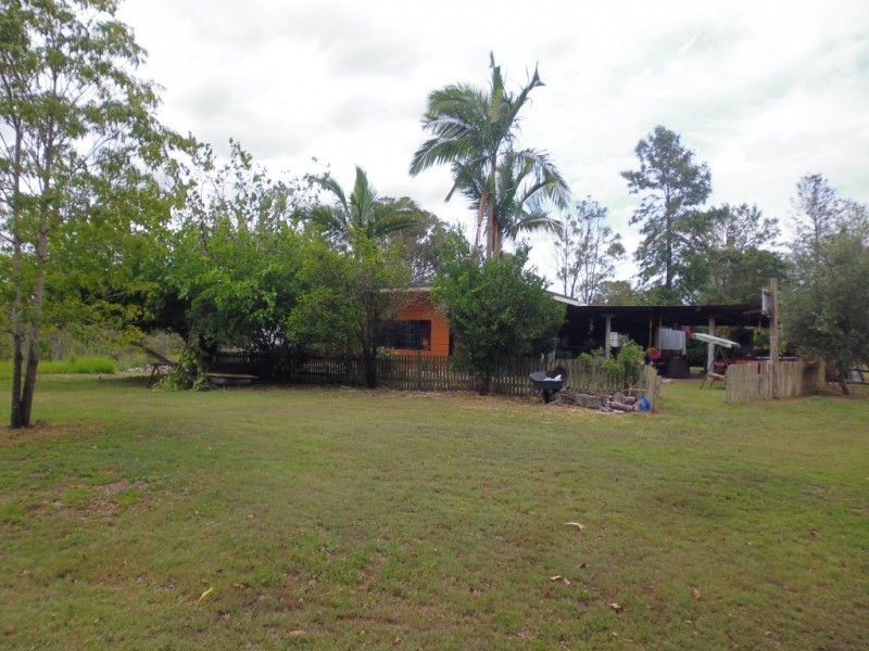 574 RAINBOWS ROAD, South Isis QLD 4660