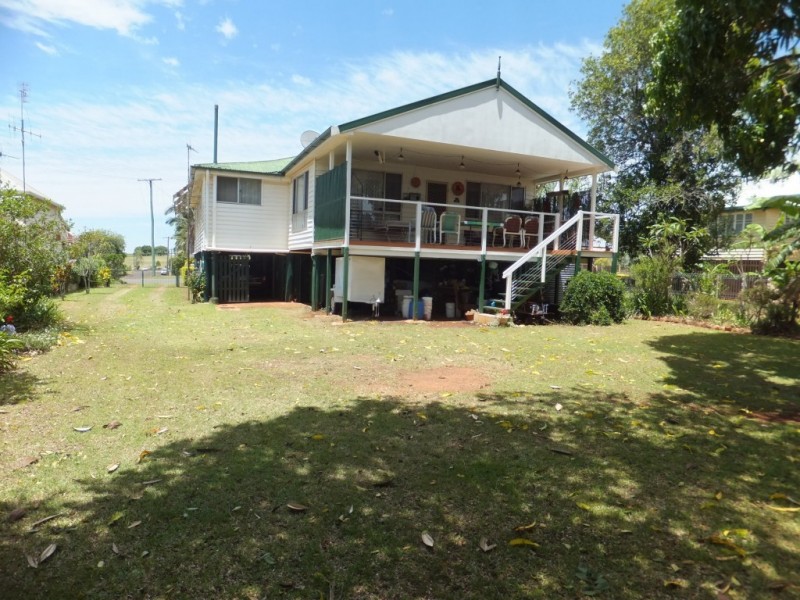 25 NELSON STREET, Childers QLD 4660