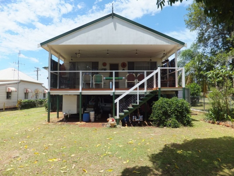 25 NELSON STREET, Childers QLD 4660