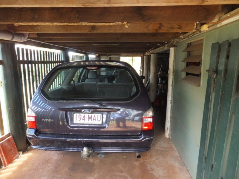 25 NELSON STREET, Childers QLD 4660