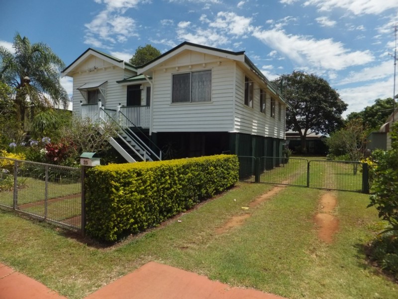 25 NELSON STREET, Childers QLD 4660