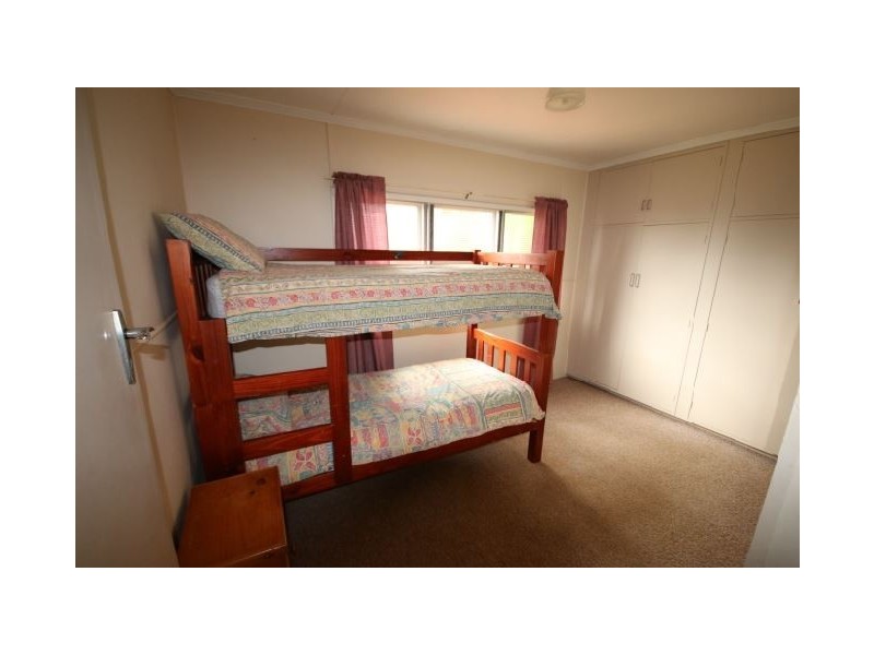 3 CEVN STREET, Childers QLD 4660