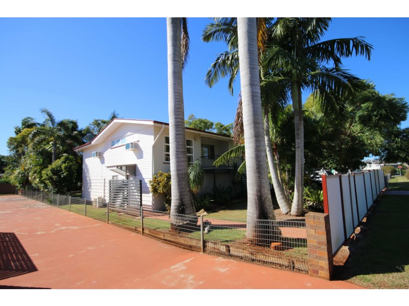 3 CEVN STREET, Childers QLD 4660