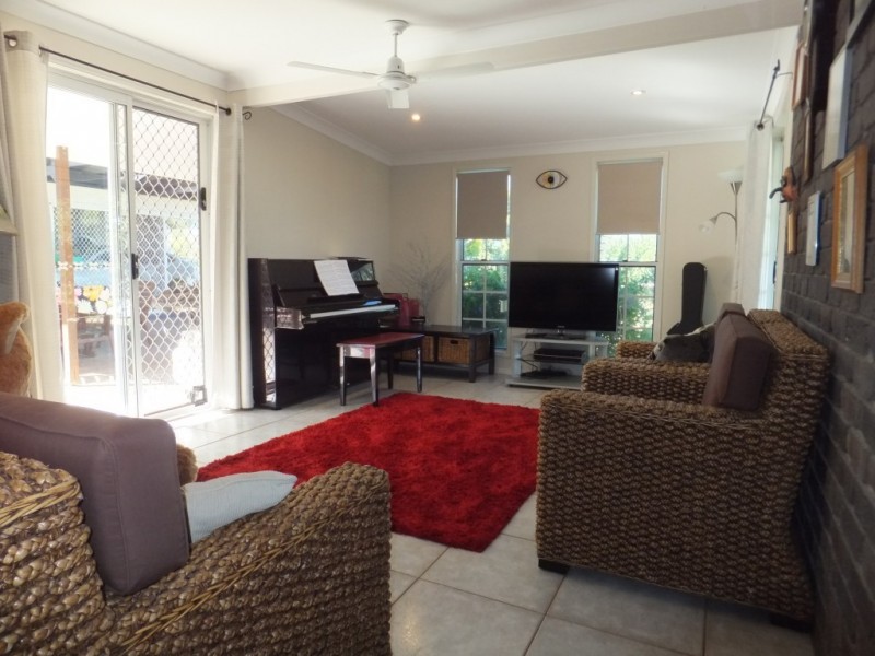 87 NORTH ISIS ROAD, North Isis QLD 4660