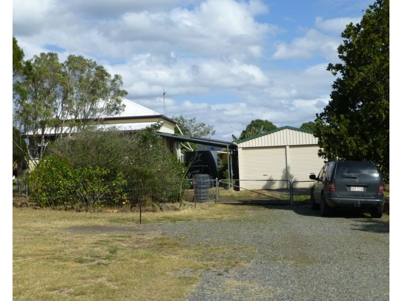 42 Bluffview Road, Biggenden QLD 4621